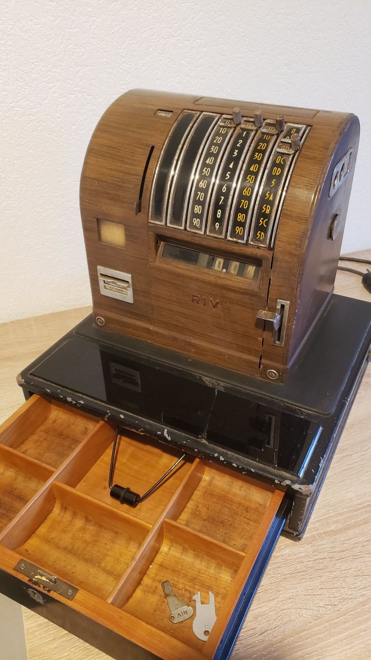 Kassen: Ancienne caisse enregistreuse RIV – Defekt aus Alle von SevenLeChat