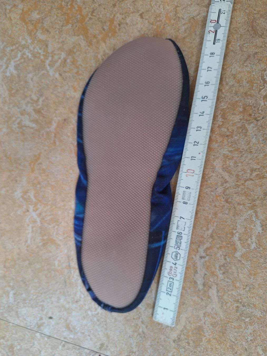 Schuhe für Jungen: Turnschläppli / Grätsche 28 – Gebraucht aus Frutigen von Autoflitzer 3