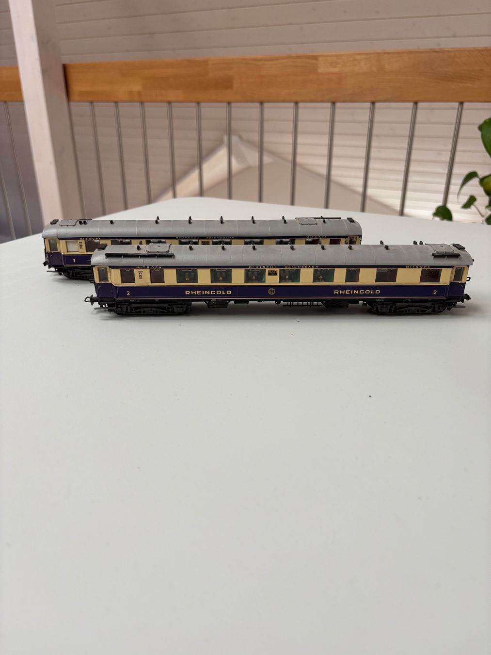 Modellini di ferrovie: 2x Rheingold Schnellzugwagen – Usato da Bettenhausen venduto da Fabi_CHer 1