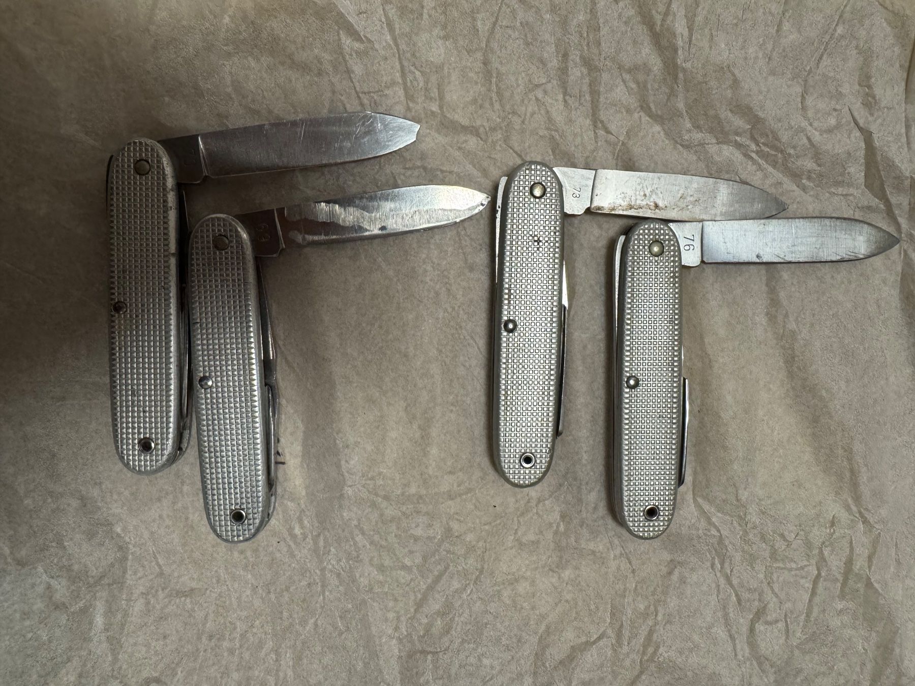 Schweizer Armee Coltelli tascabile: Schweizer Soldatenmesser Victorinox – Usato da Kestenholz venduto da Sackmesser67 9
