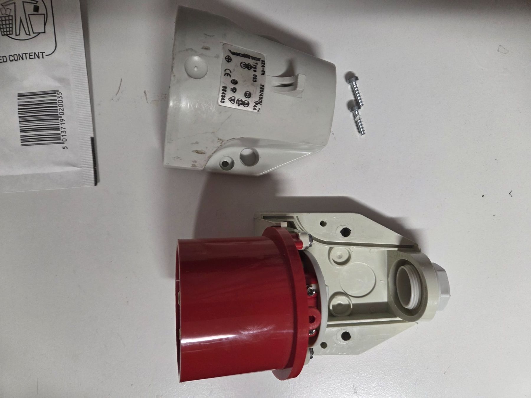 Spine: Steckdose 32A 5polig CEE 32A Walther 630 CEE32 Anbaustecker – Usato da Zürich venduto da eymen20 1