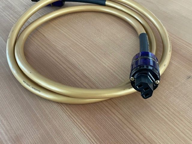 Isotek Kabel: HIGH-END ISOTEK EVO3 ELITE - NETZKABEL - 200 CM - CH-STECKER – Gebraucht aus Fahrwangen von Swirl2 5