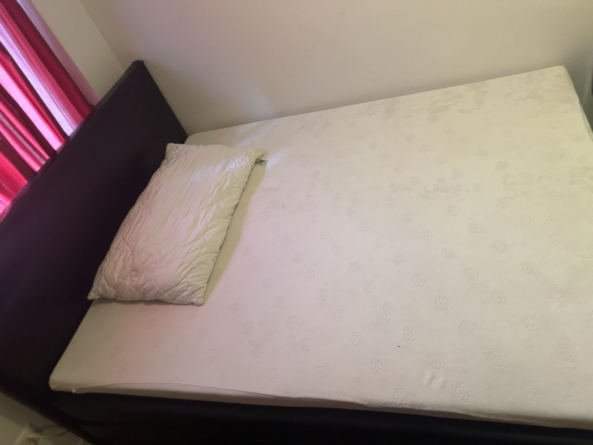 Lits: Boxspringbett 140x200 – D'occasion à Safenwil par Fluekiger0106 1