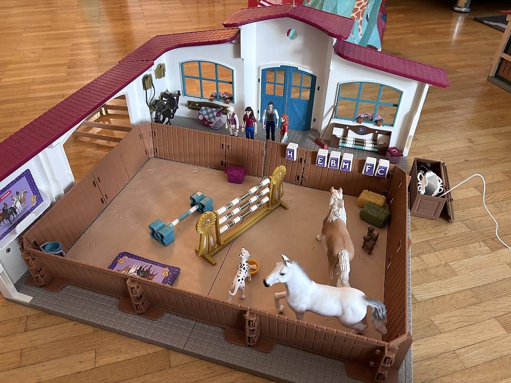 Giocattoli: Schleich Reithalle – Usato da Aarau Rohr venduto da mia_guapa 3