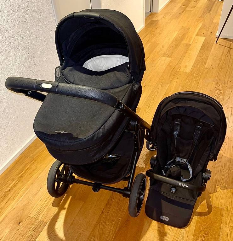 Carrozzine: CYBEX BALIOS S LUX BUNDLE - MOON BLACK – Usato da Spreitenbach venduto da MentorZ. 2