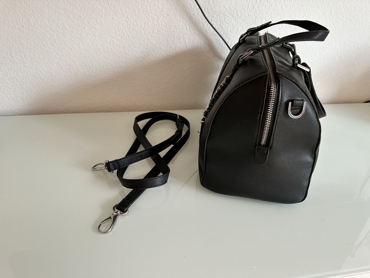 Taschen für Damen: Tasche Valentino – Gebraucht aus Winterthur von ca__tj5n 3