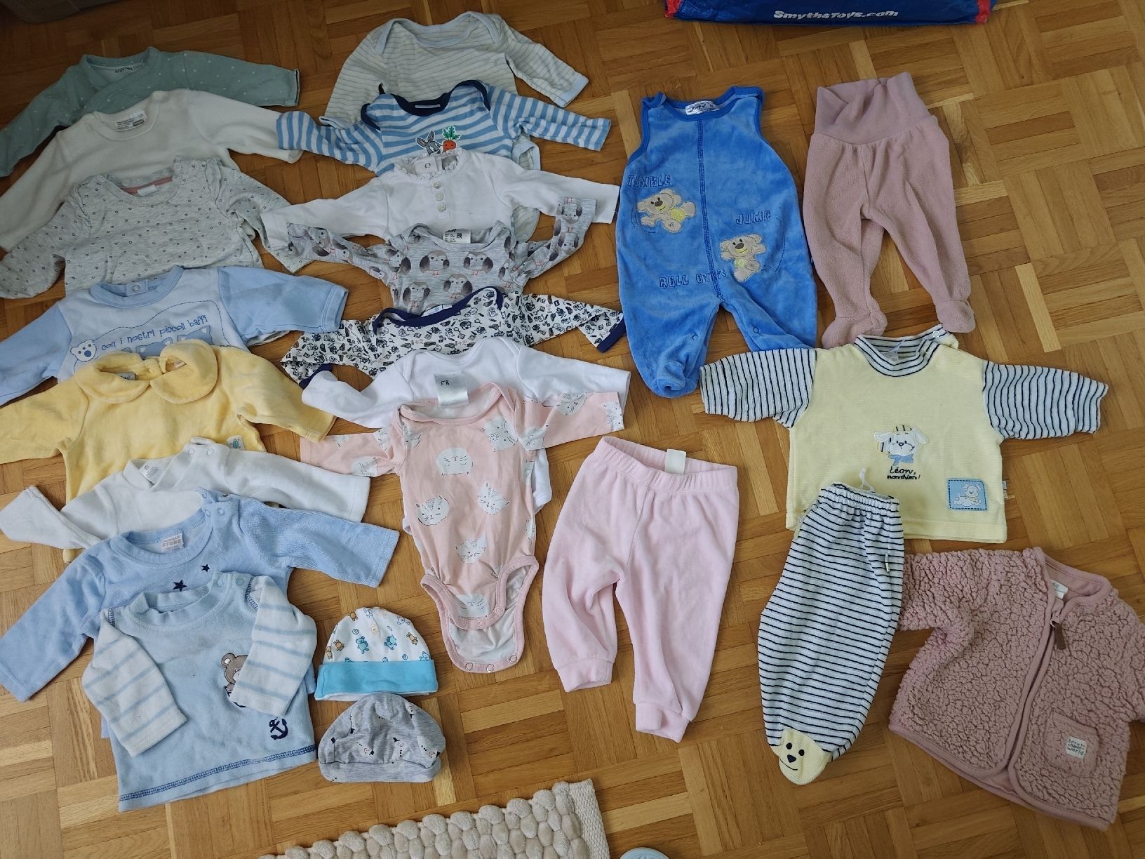 Kleiderpakete & -sets: Babykleiderpaket 50 56 – Gebraucht aus Muttenz von Hermesvonthan