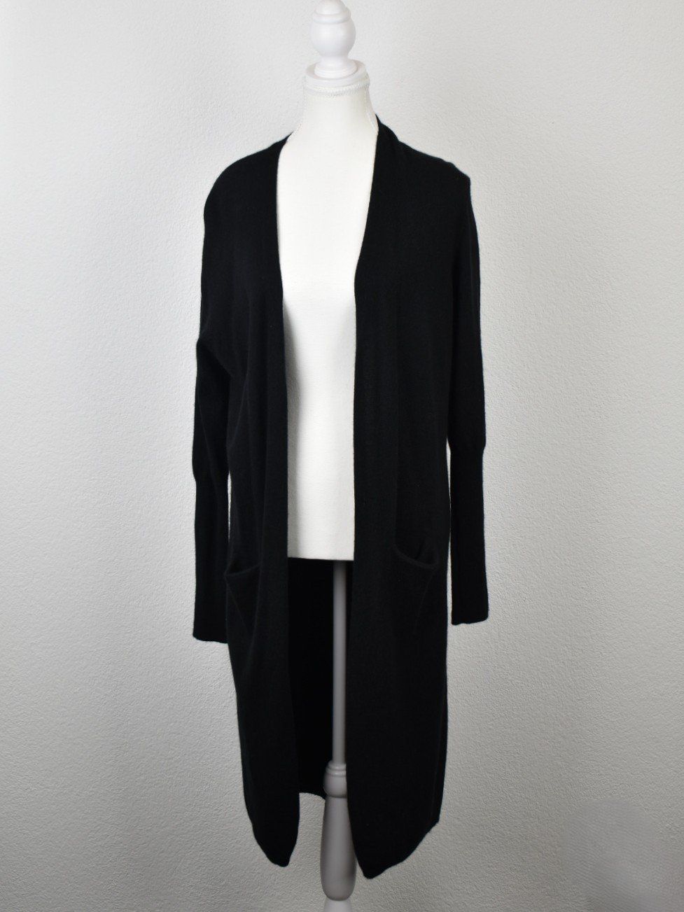 Allude Giacche: Allude Strickjacke, long, schwarz, Gr.M – Usato da Nürensdorf venduto da 2ND_STORY 1