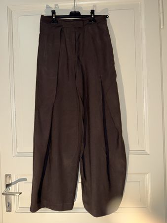 Pantaloni ampi H&M, nuovi