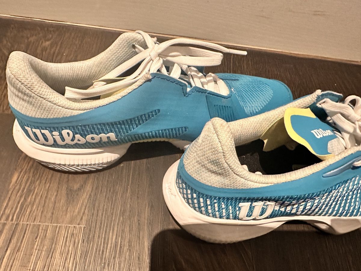 Scarpe da donna: Wilson Tennis Schuhe 37.5 – Nuovo (secondo la descrizione) da zug venduto da saliviolyn 4