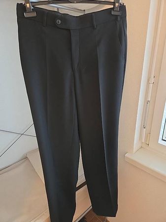 Schwarze elegante Stoffhose  Gr. 48 / R38