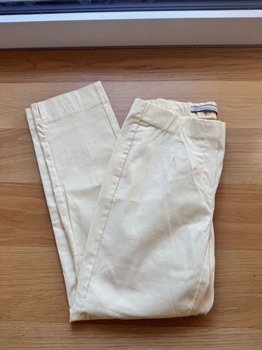 Pantaloni: Stehmann Hose gelb Groesse 36  – Usato da Birrwil venduto da Annaluna