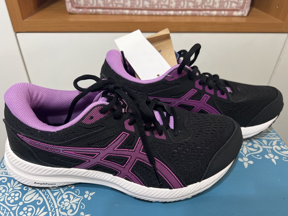Asics Schuhe für Mädchen: ASICS Turnschuhe 37 – Neu und originalverpackt aus Wolfwil von Vessie 1