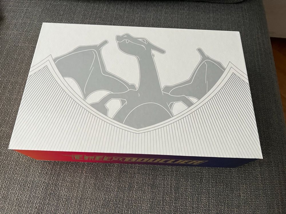 Lot de 6 Cartes Pokémon + boite Ultra Premium Dracaufeu vide (Gebraucht ...