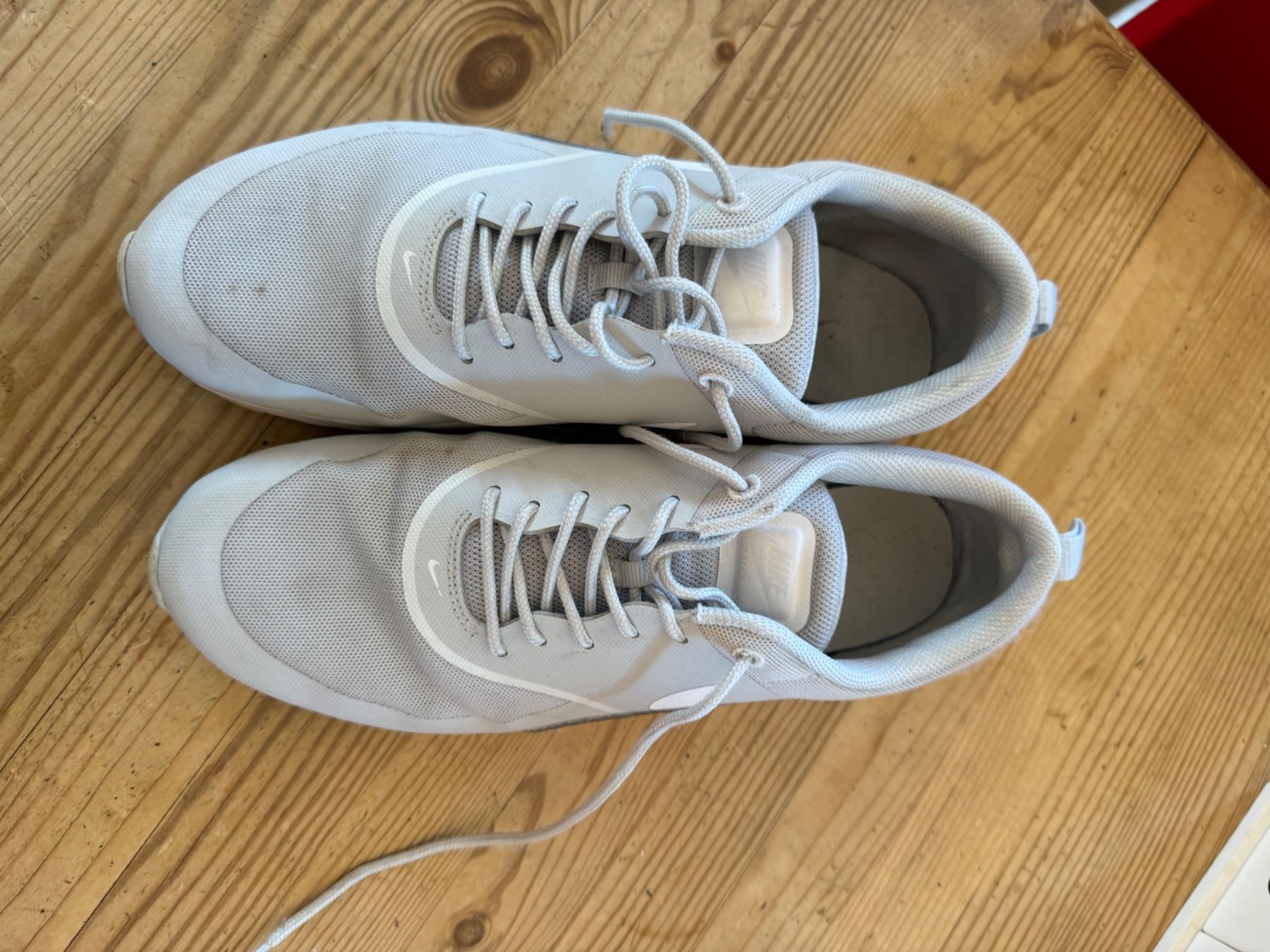 Nike Scarpe da donna: Baskets Nike grises pointure 42,5 – Usato da Veyrier venduto da kimedovapa