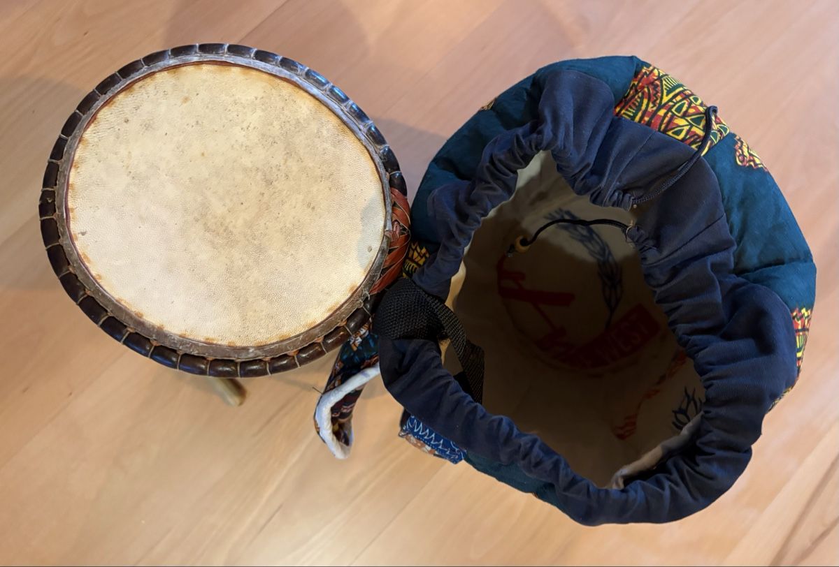 Strumenti musicali: Afrikanische Talking Drum – Usato da Winterthur venduto da Silimann 2