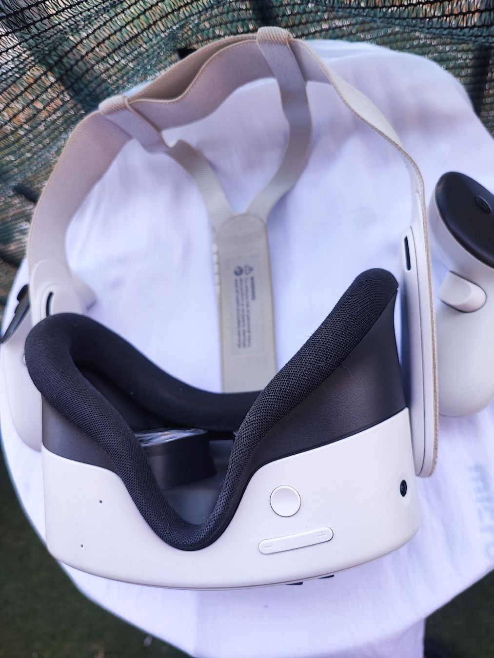 Meta Casco VR: VR-Headset Quest 3S 256 GB Mobiles VR-Headset  – Usato da Zollikofen venduto da zar_j67f 2