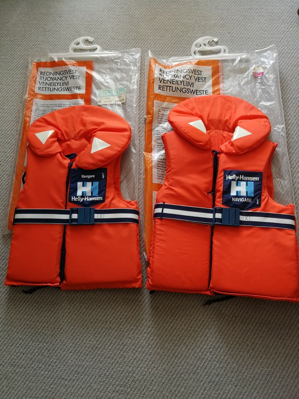 Helly Hansen Schwimmwesten: Rettungsweste/Schwimmweste – Gebraucht aus St. Margrethen SG von bea_fhw8