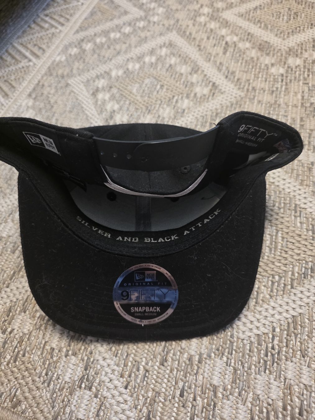 Copricapi, berretti & cappellini: Cap Oakland Raiders Kappe NFL  New Era – Usato da Dorf venduto da Echo_Elements 3