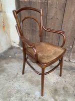 Scheissstuhl im Thonet Stil. Dieses Möbel erklärt viel