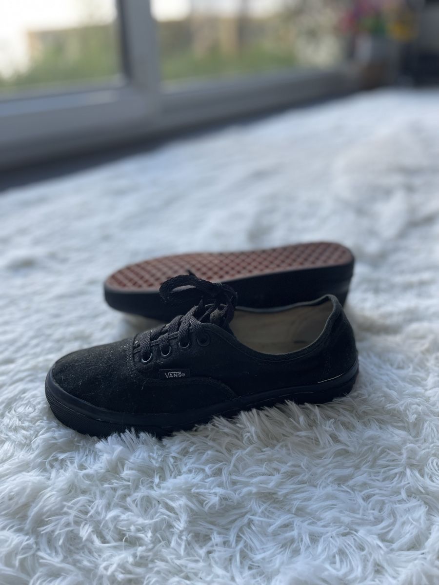 Vans Scarpe da uomo: Vans Authentic noires - Portées, bon état! – Usato da Lausanne venduto da mau_6tnl 1