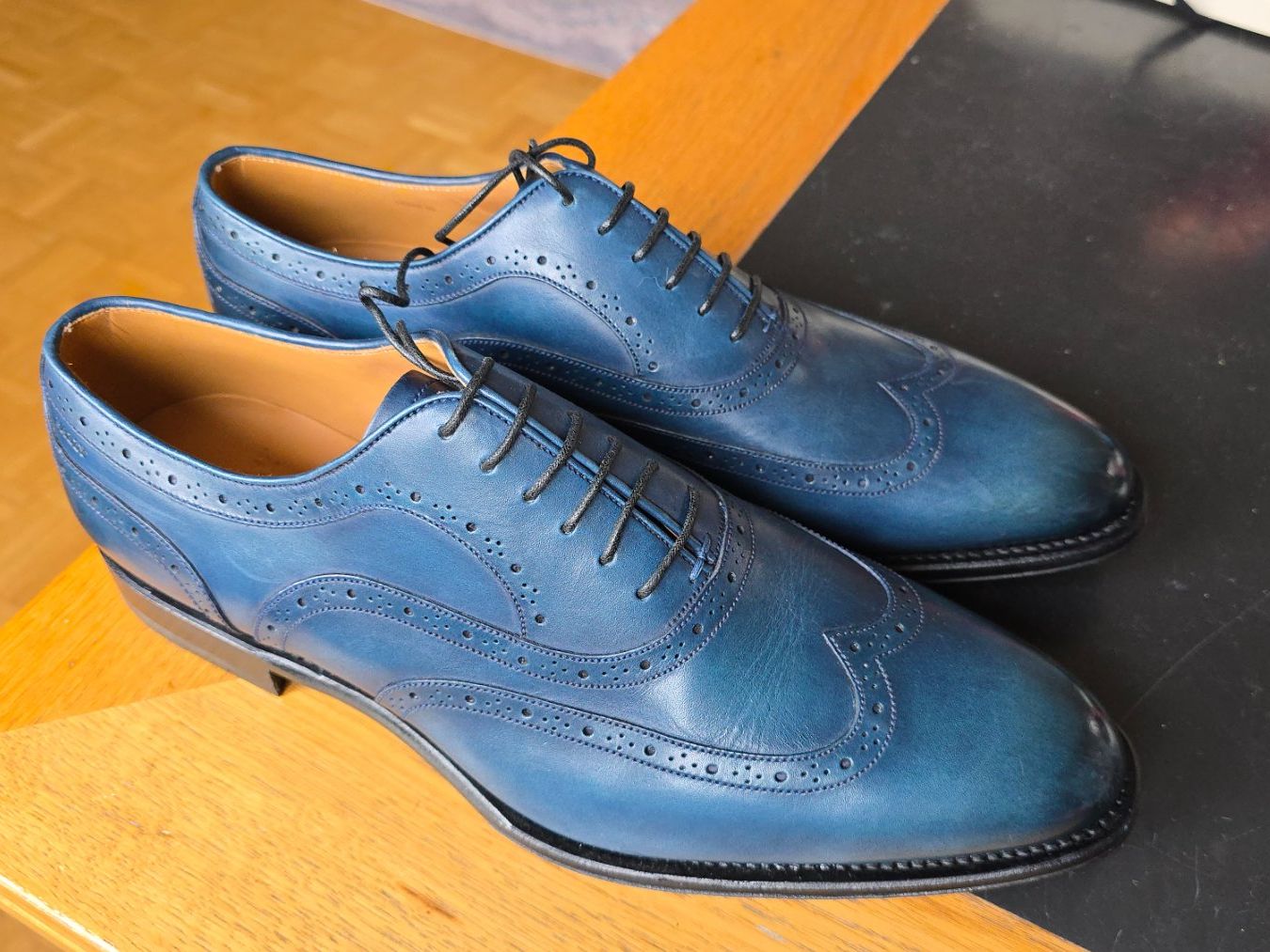 Dr. Martens Scarpe da uomo: Bally Neue  schuhe | EU 9 1/2 – Nuovo (secondo la descrizione) da Wallisellen venduto da theblacksheep