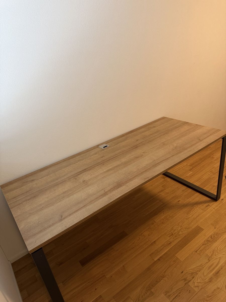 Pfister Scrivanie: Bürotisch 180cm – Usato da Wohlen AG venduto da dan_hk69 6
