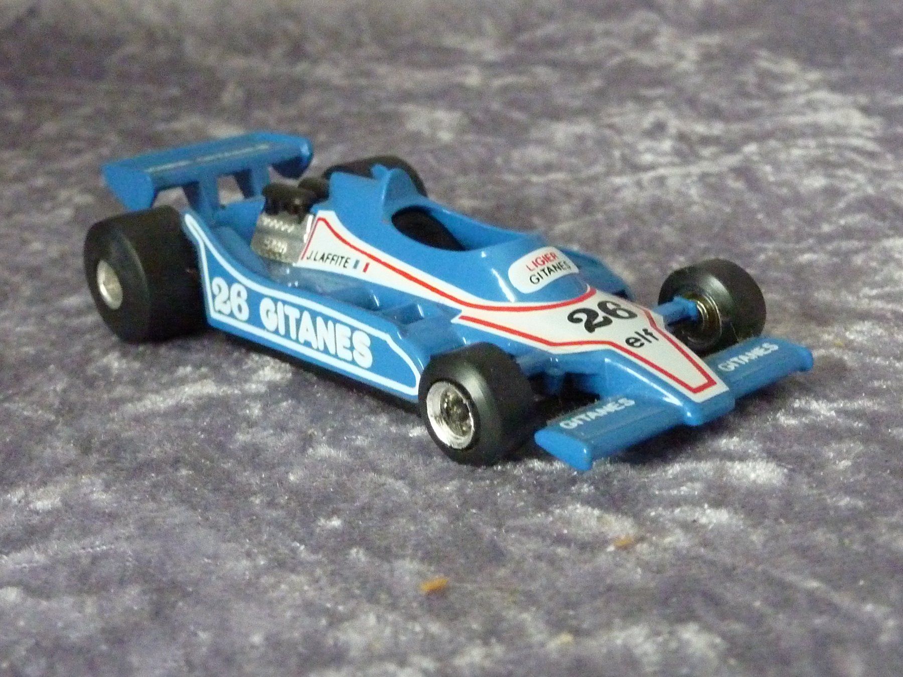 Modellini d'auto: Ligier #26 Gitanes J.Lafitte  1:43 – Usato da Dürrenäsch venduto da modellautos4you 3