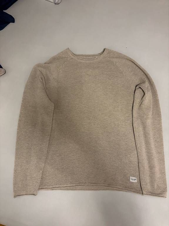 Maglioni & Felpe: maglione beige – Usato da Carabbia venduto da fab_6y2g