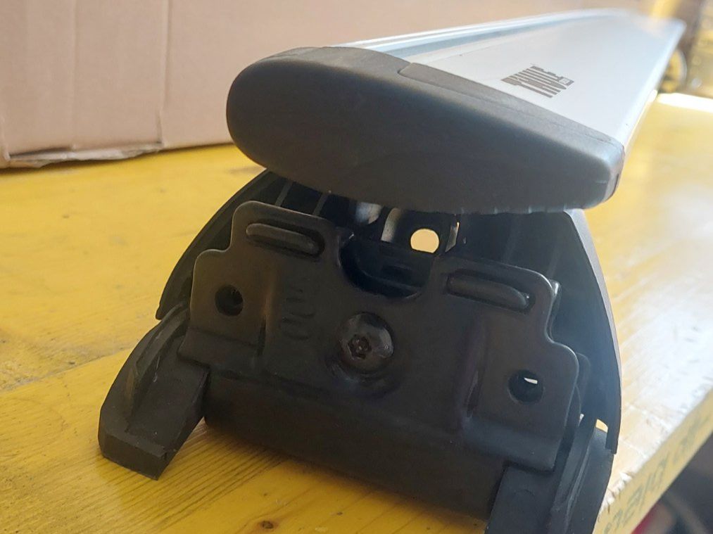 Thule Portapacchi: THULE Basisträger (Komplettsystem) – Usato da Stans venduto da Macosan 3