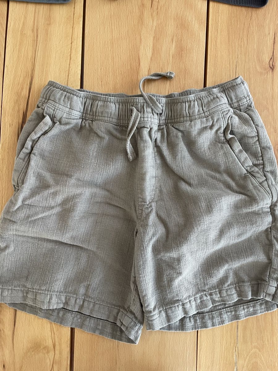 Lotti di vestiti: 4x kurze Hosen – Usato da Oberarth venduto da abi127 1