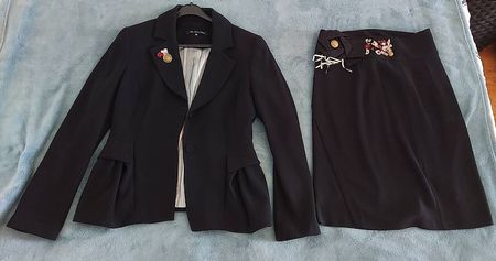 Ensemble blazer et jupe 