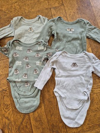 Lot de 4 bodies Chip et Dale Disney, Taille 62