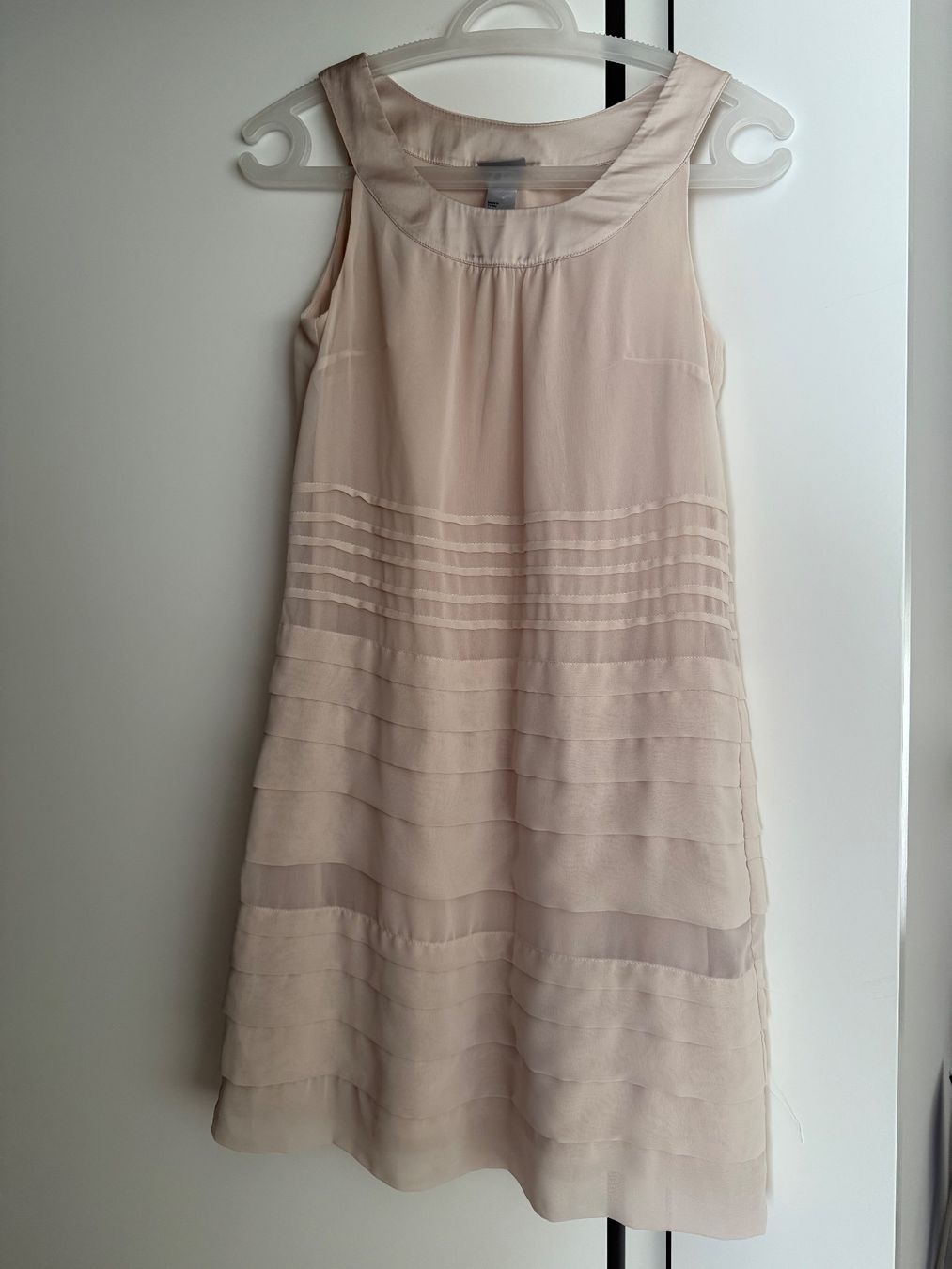 H&M Vestiti: Kleid nude – Usato da Richterswil venduto da KAYLEIGH_77