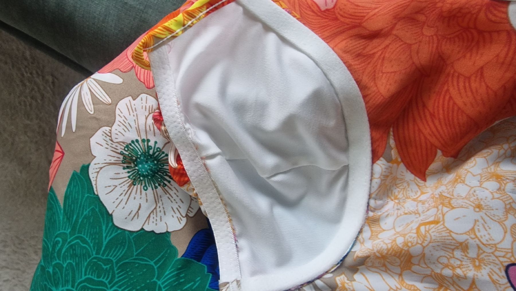 Kleider: Sommerkleid mit Blumenmuster, Gr. S - – Neu (gemäss Beschreibung) aus Wald ZH von Cjp 4