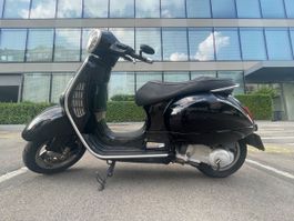 Piaggio Vespa Granturismo GT200