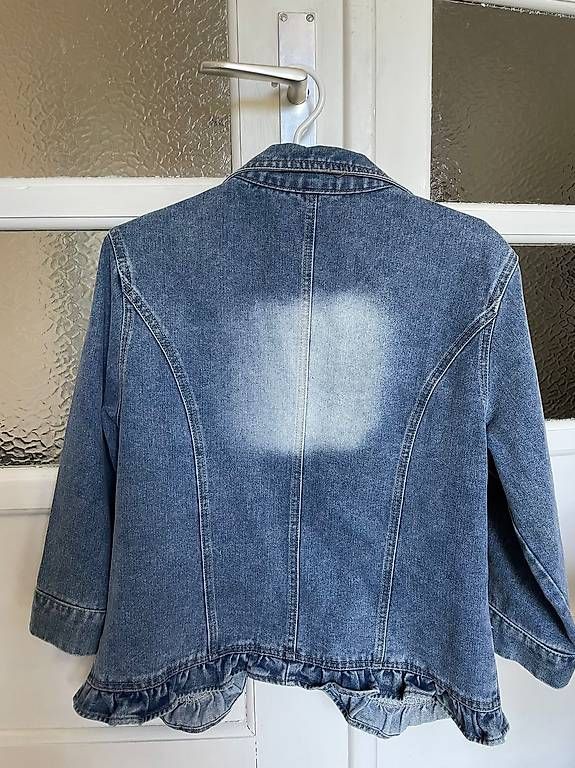 Giacche: veste en jean taille L – Usato da Vuippens venduto da ale_6gkb 1