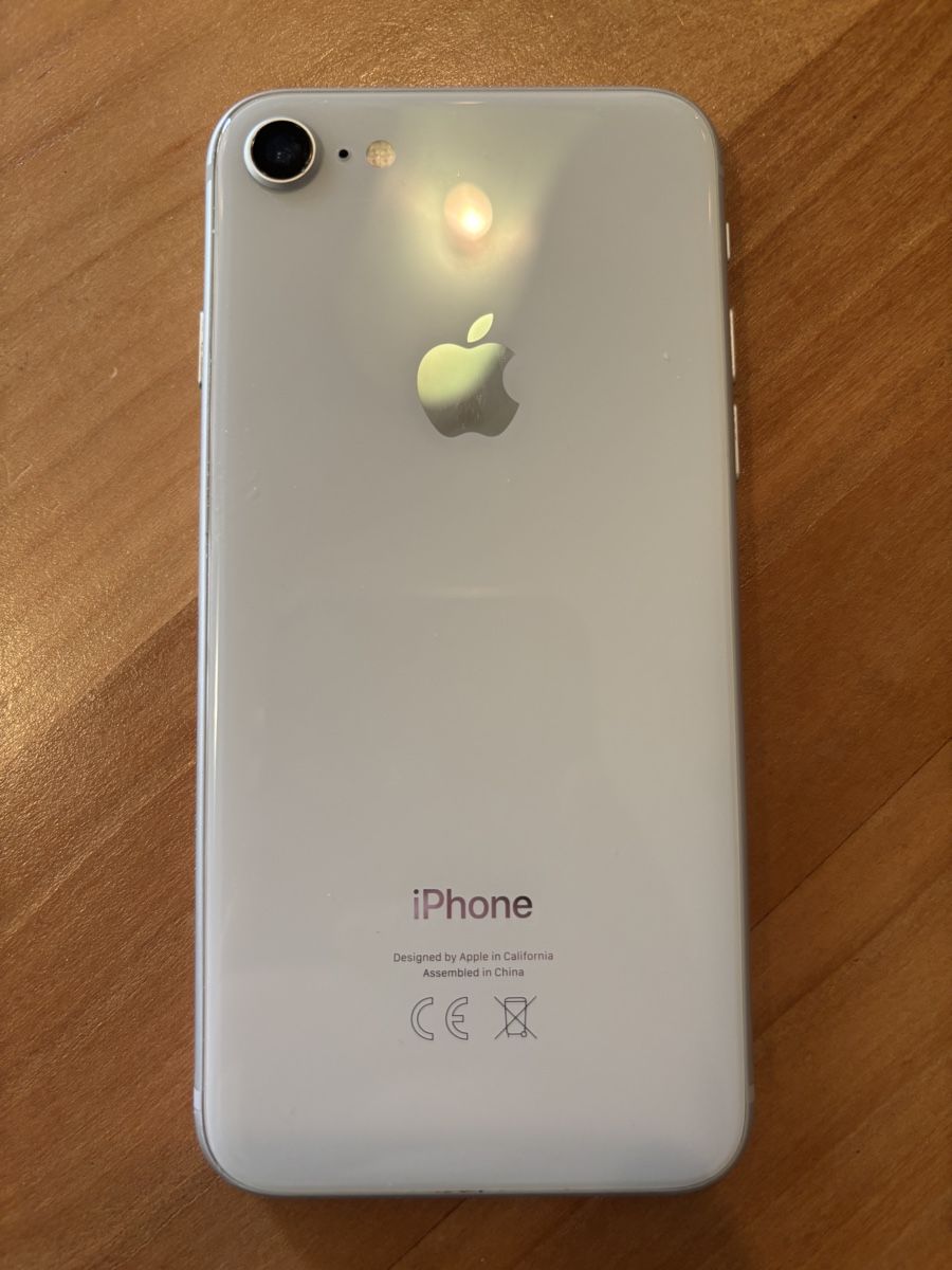 Apple Handys / Smartphones: iPhone 8 – Gebraucht aus wenslingen von kulturseller 1