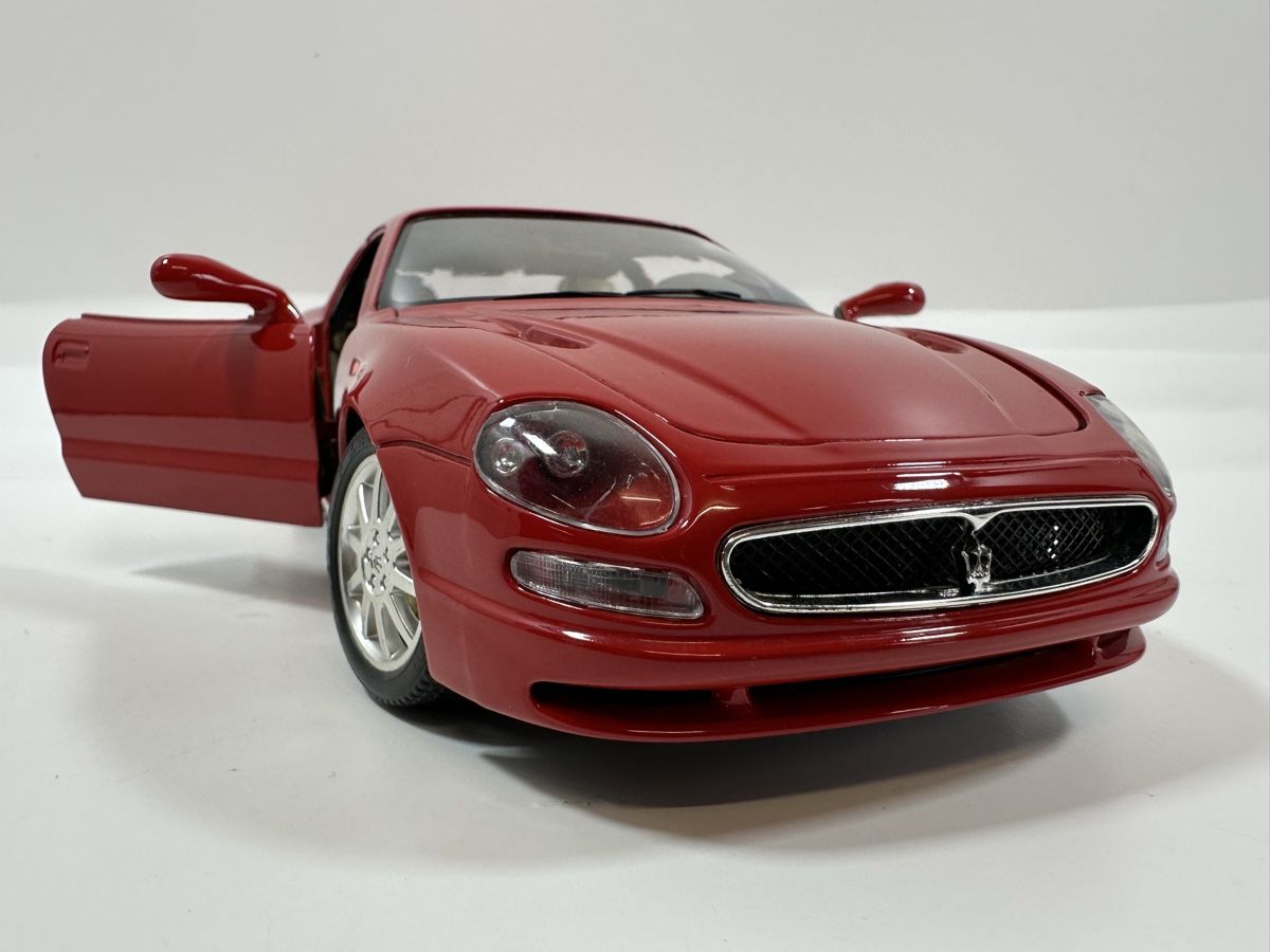 Bburago Modellini d'auto: Maserati 3200GT 1:18, rot, BBURAGO  – Usato da Zofingen venduto da rf9_x2xt 9