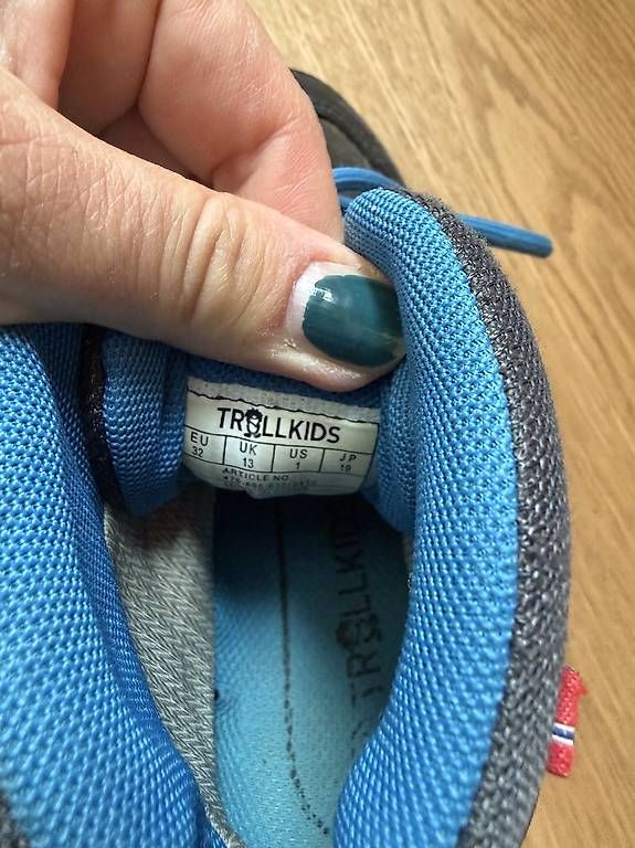 Scarpe per ragazzi: Trollkids Wanderschuhe Gr 32 – Usato da Ruswil venduto da Pinkgirl_11 2