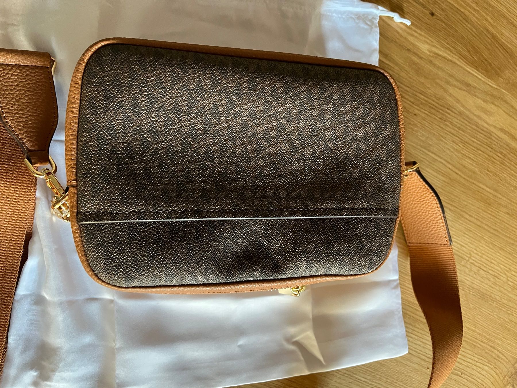 Michael Kors Borse da donna: Handtasche – Usato da Einsiedeln venduto da drummer09 1