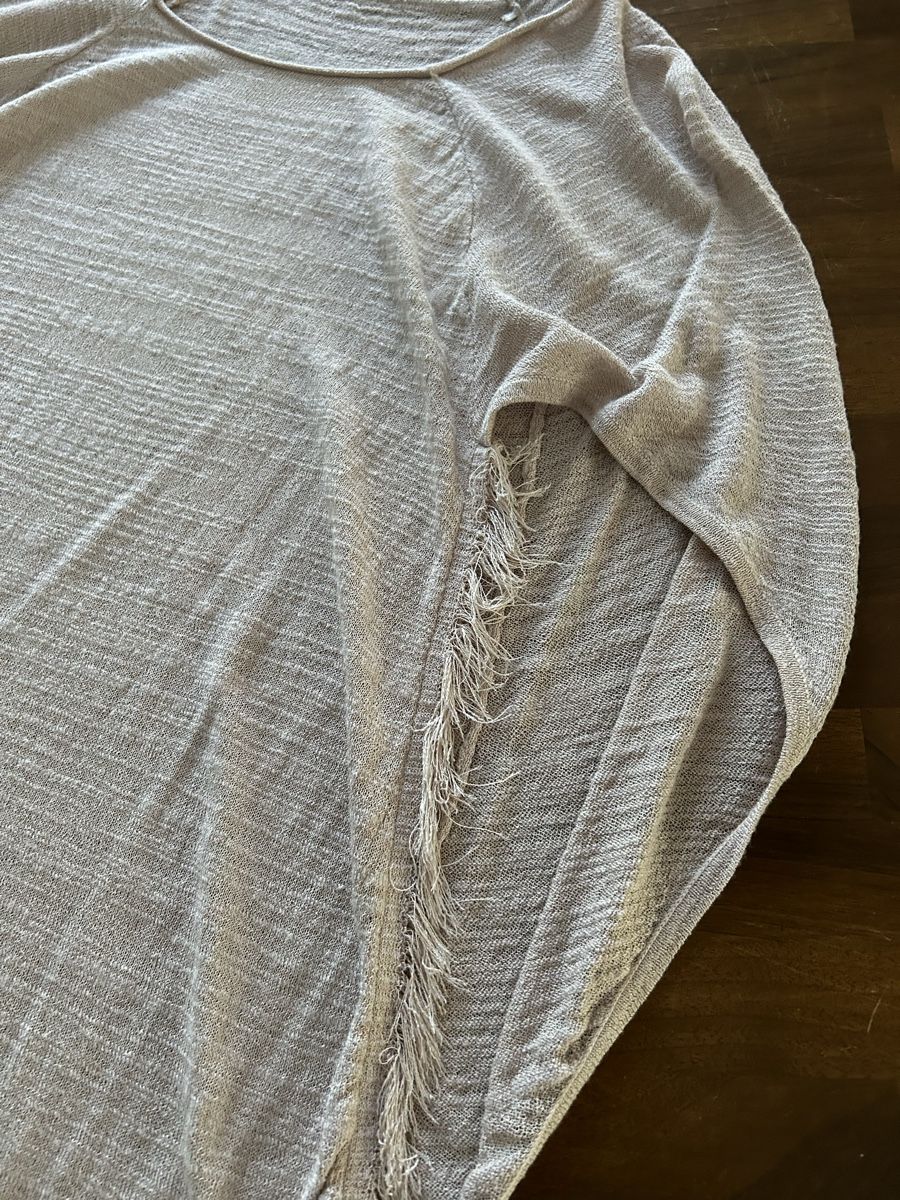 Comma Sonstige Damenmode: COMMA Poncho-Pullover Fransen – Gebraucht aus Balsthal von LaLiLu77 1