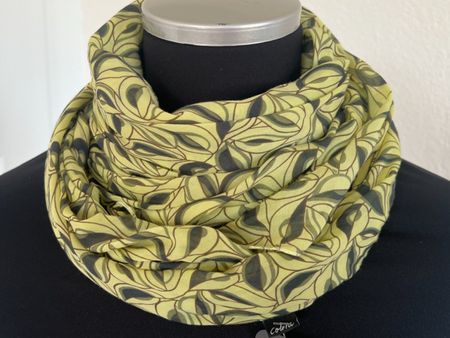 Colora Schal, 30% Seide, Hellgrün, NEU