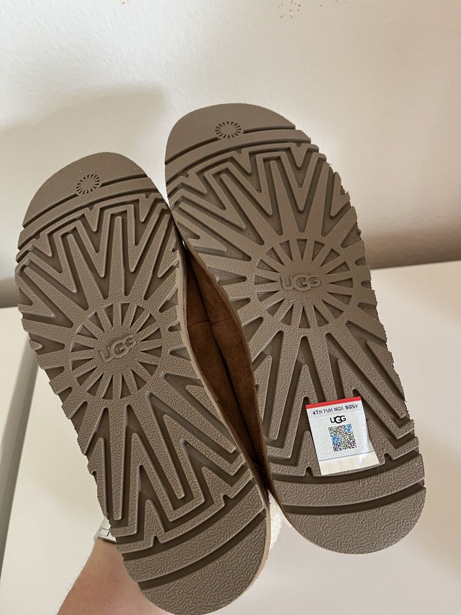 Ugg Scarpe da donna: UGG Shoe Gr 37 – Nuovo (secondo la descrizione) da Zollikon venduto da ang_9jc5 3