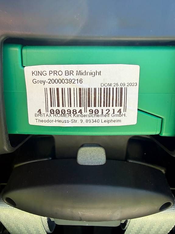 Britax Römer Seggiolini per auto: Britax Römer KING PRO  Midnight Grey – Usato da Horw venduto da Mred 2