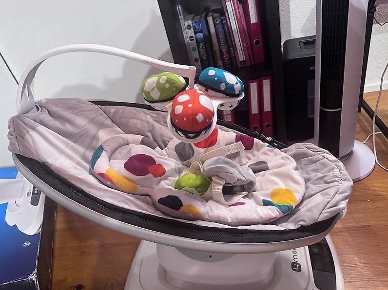 4moms Sdraiette & Sdraiette a dondolo: 4moms mamaRoo  Ottimo stato, completo di accessori – Usato da Breganzona venduto da mpi_lug 1
