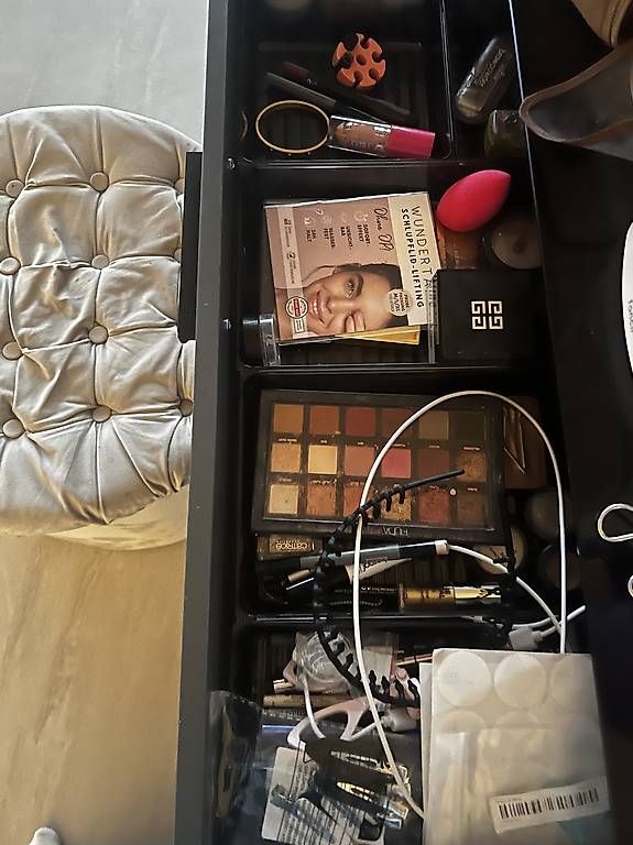 Tavoli da trucco: Schminktisch  – Usato da Zwingen venduto da KatjaM 2