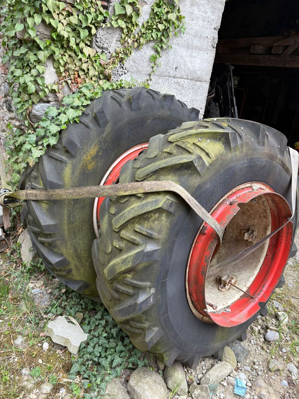 Tracteurs: Doppelrad – Défectueux à Niederneunforn par dominic044