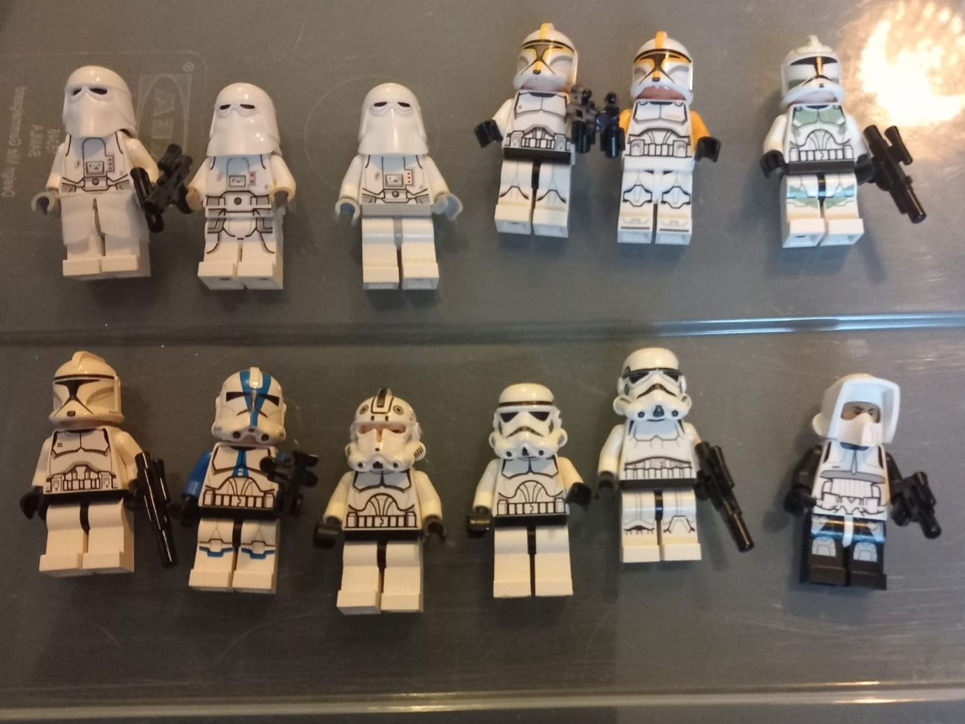 Lego Statuette: 12 Minifiguren Lego Star Wars Clone Trooper, Stormtrooper .. – Usato da Maschwanden venduto da summernight7 8