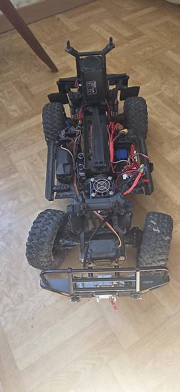 Modellismo RC: RC Land Rover Defender – Usato da Uerkheim venduto da kat_tlp2 2